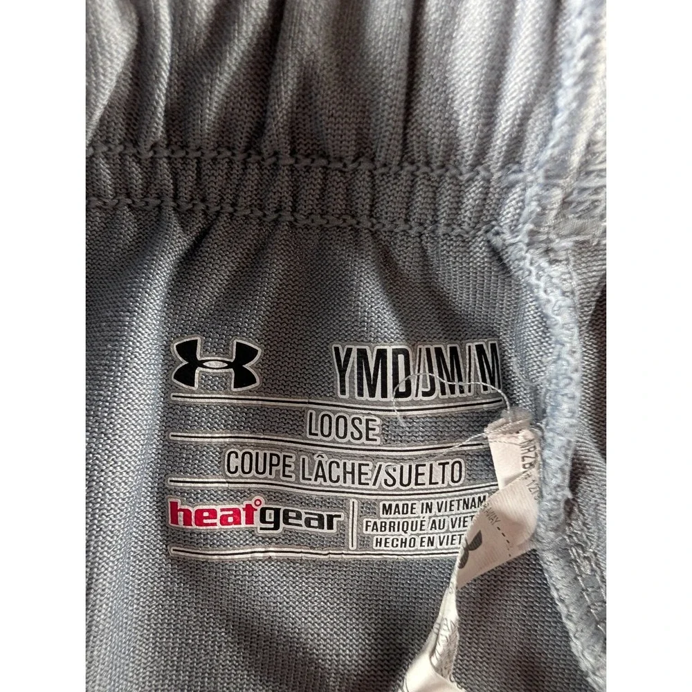 Under Armour HeatGear Gray Mesh Panel Athletic Shorts Boys Youth Medium M Loose